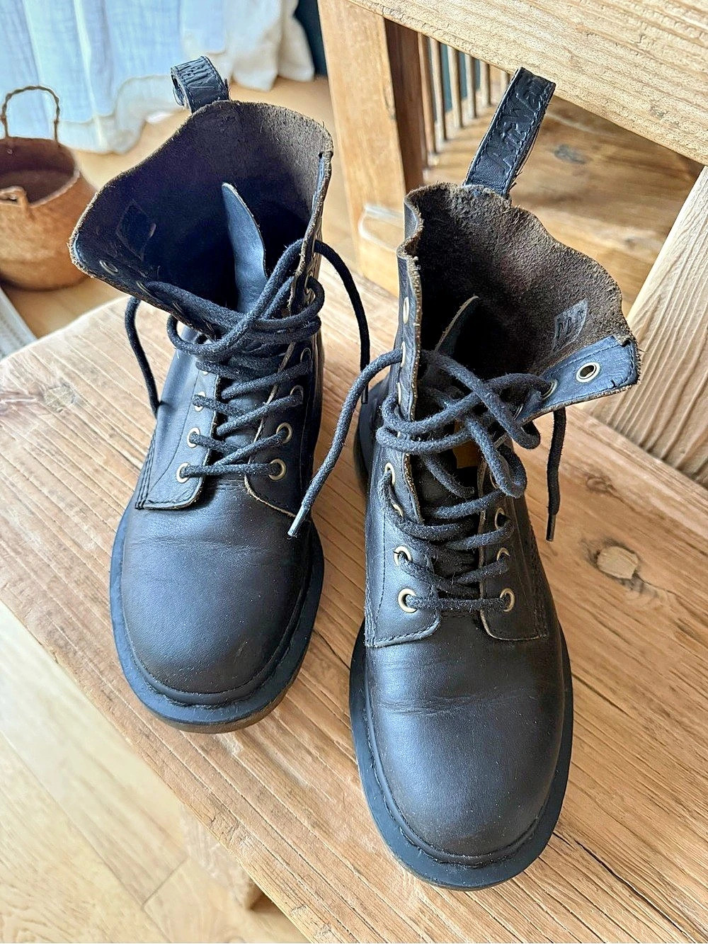 Dr. Martens 1460 Pascal Harvest Leather Boots Black US 8